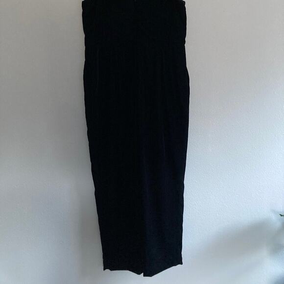 NWT (flawed) Banana Republic Black Velvet Cropped‎ Sleeveless Jumpsuit Sz 14 - Picture 4 of 12